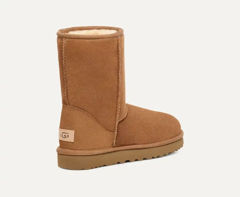 UGG Women's Classic Short II - Chestnut