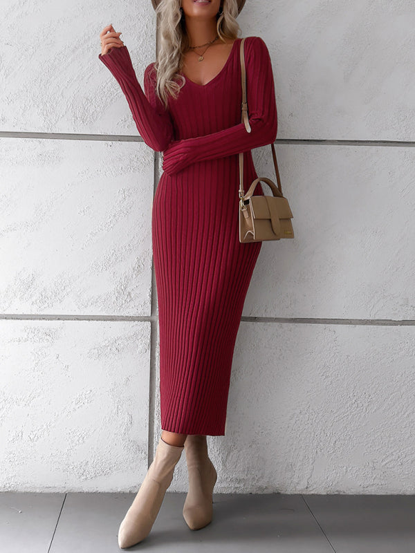 Elegant solid color V-neck long-sleeved sweater dress